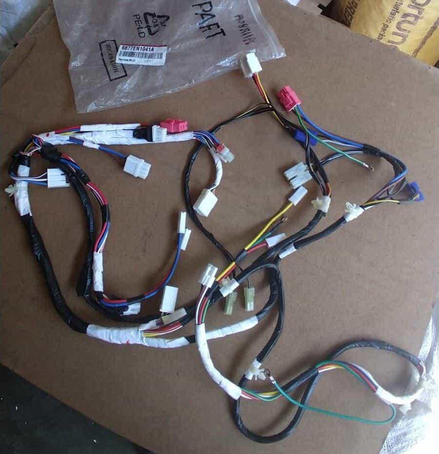 Harness Multi 20 Connectors 6877EN1041A