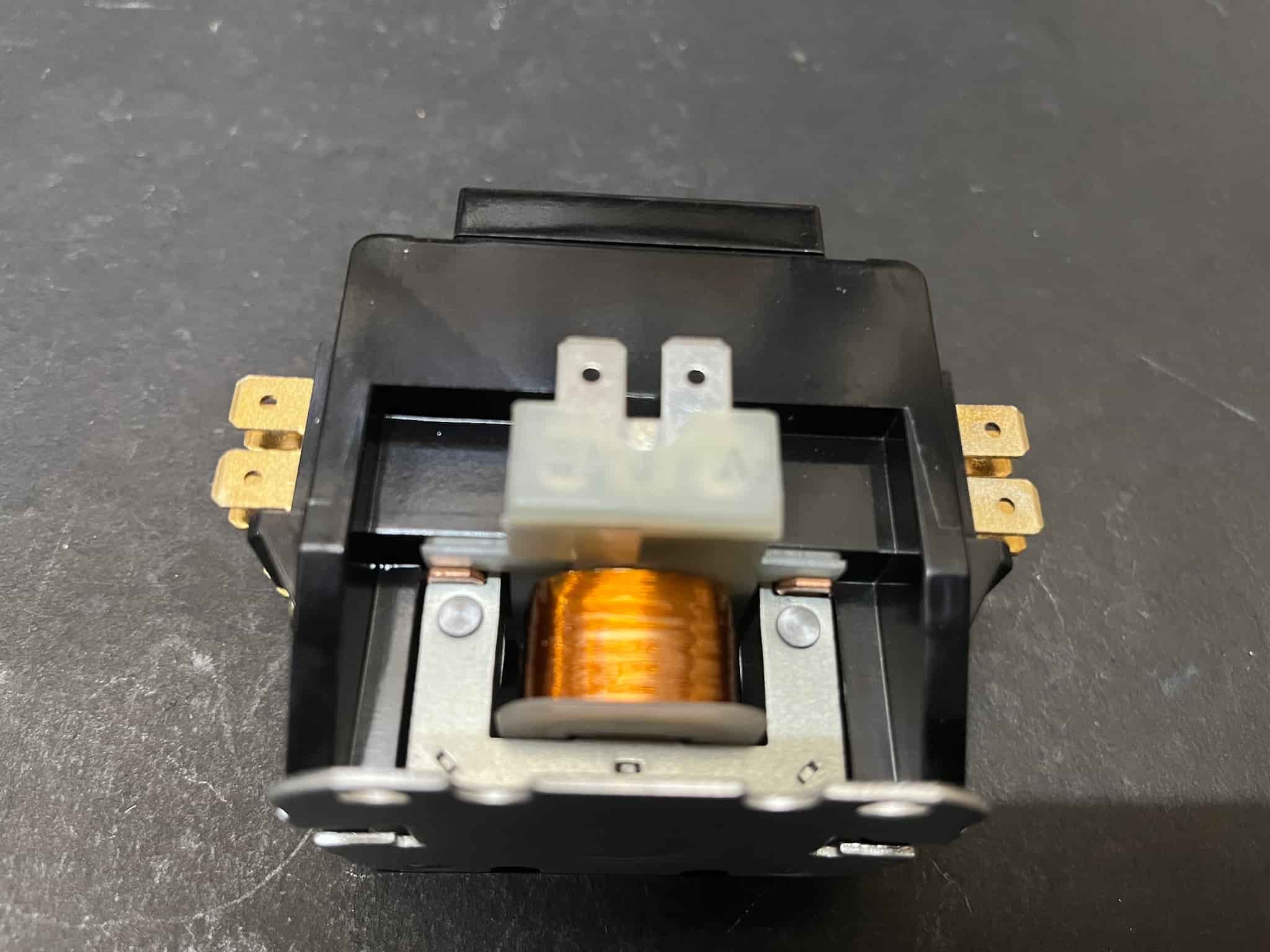 Contactor 2pole Aone 220v