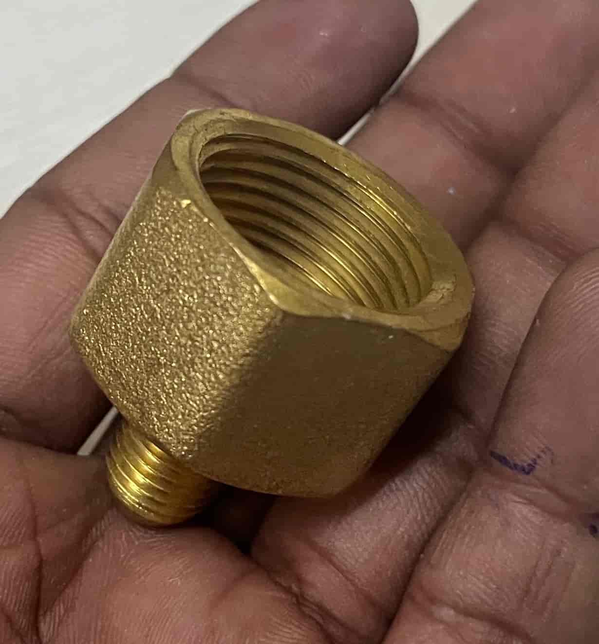 Cylinder Adapter 1/4X5/8 Brass Light